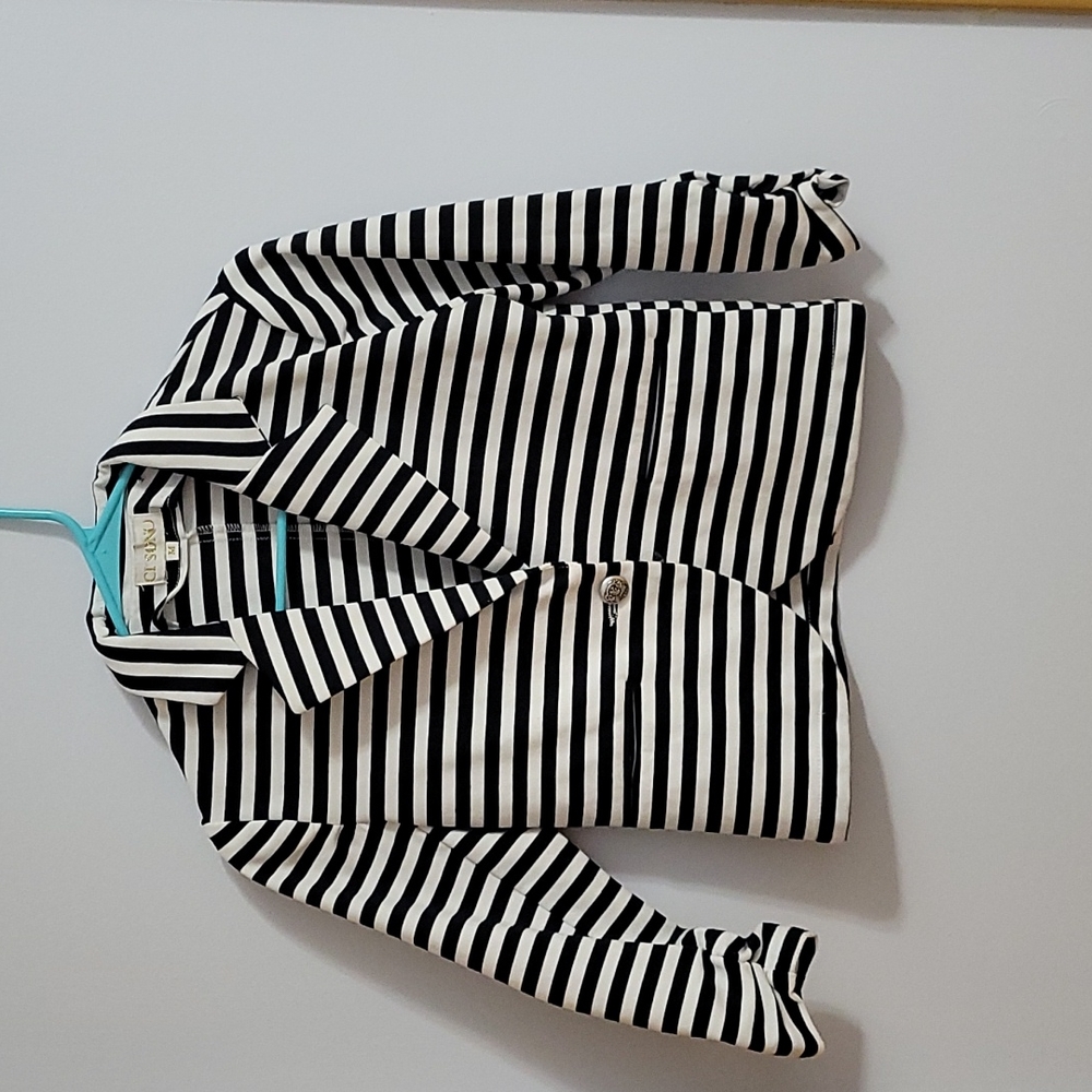 Black and White Strip Blazer,Size Medium